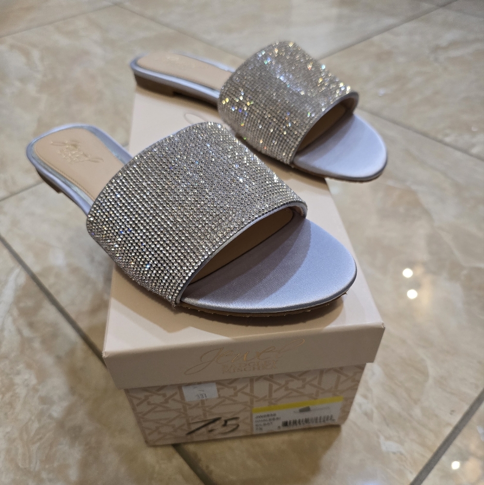 Brand New Badgley Mischka Women's Khaleesi Silver Slide Sandals